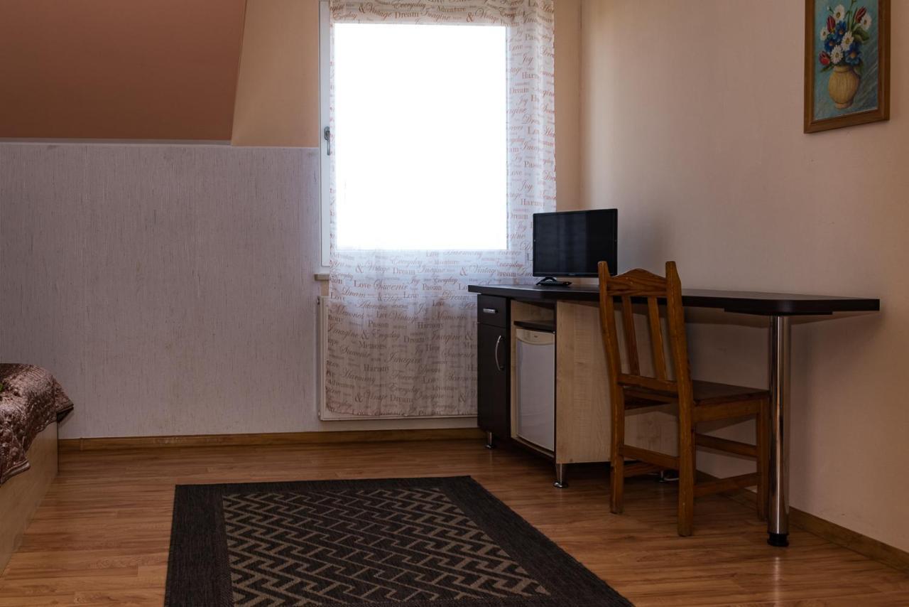 Na Fali Pokoje Goscinne Łeba Exterior foto
